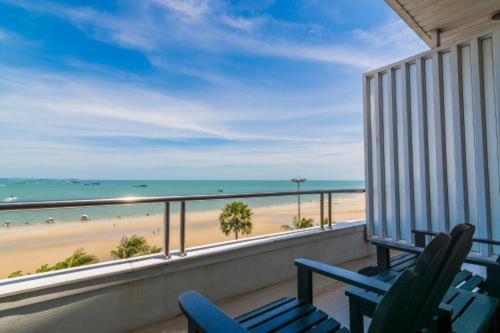 Baboona Beachfront Living Pattaya Zewnętrze zdjęcie